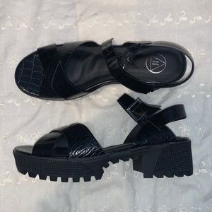 Missguided shoes fits like size 9/10 never worn
